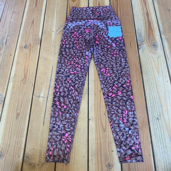 BEYOND YOGA HIGH WAISTED LEGGINGS - Picture 3 of 5